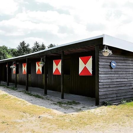 Sfeervol Chalet In Het Bos Нюнспет Экстерьер фото