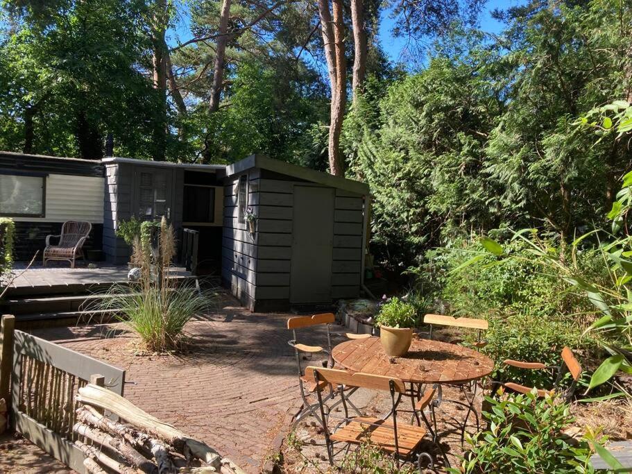 Sfeervol Chalet In Het Bos Нюнспет Экстерьер фото